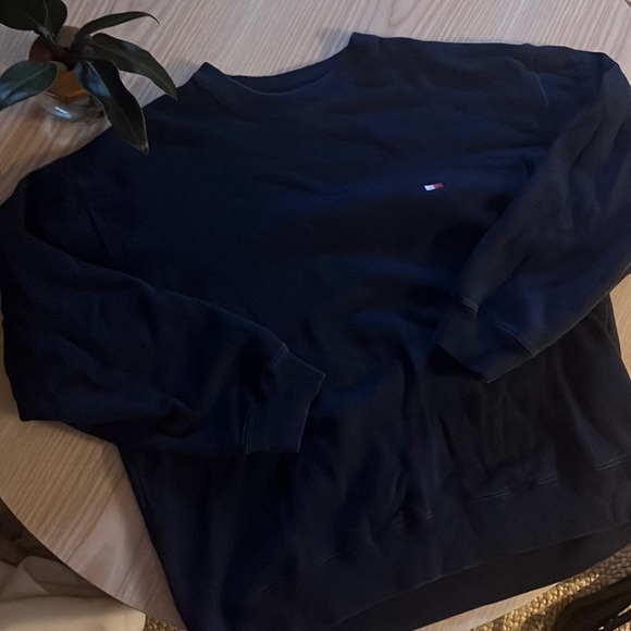 Tommy Hilfiger Crewneck - Picture 1 of 3